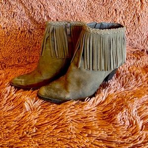 Fringe heeled boho booties.